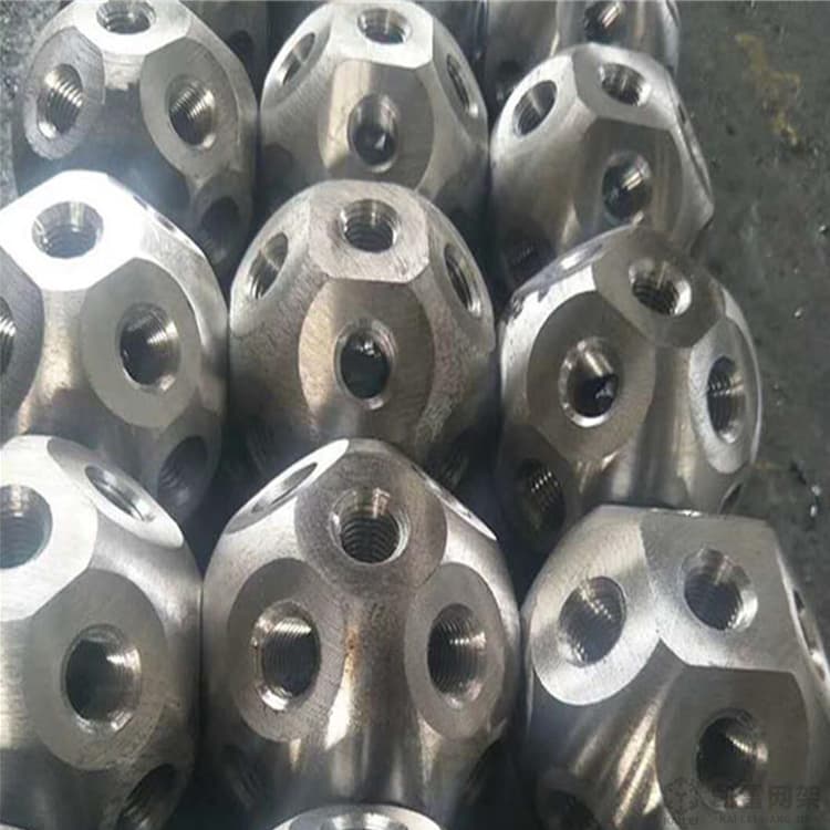  用哪些工具可以提高管桁架加工效率？